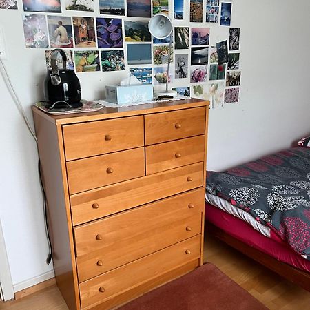Ruhiges Gaestezimmer Winterthur Esterno foto