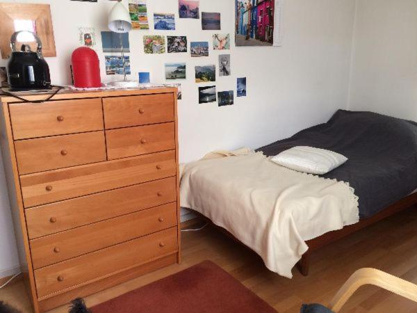 Ruhiges Gaestezimmer Winterthur Esterno foto